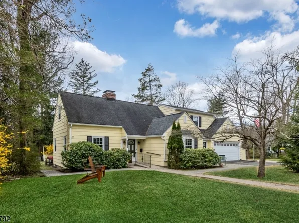 10 Park Ln, Caldwell Boro Twp., NJ 07006