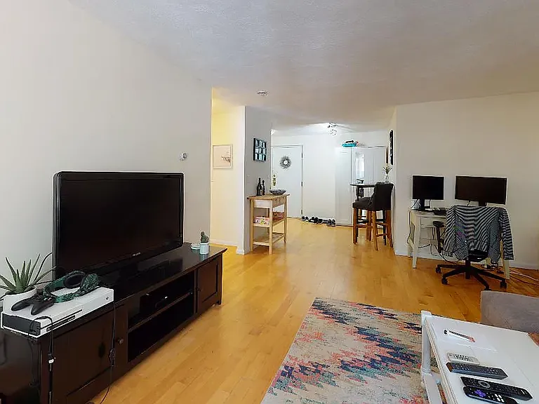 84 Grant St #11 — Photo 2
