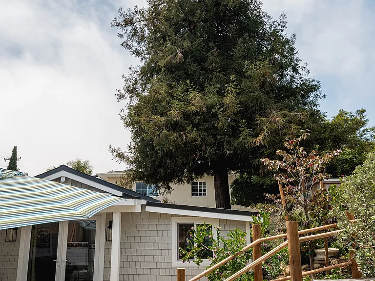1702 Cliff Dr — Photo 23