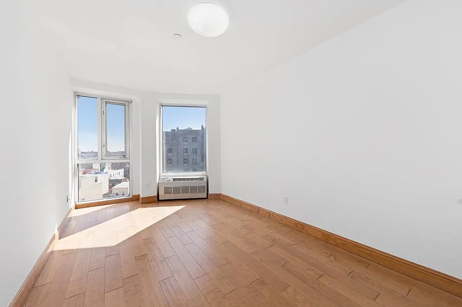 26-20 21st Street — Photo 3