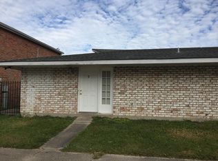7704 Downman Rd, New Orleans, LA 70126