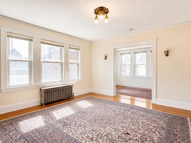 8 Mapleton St #2A — Photo 22