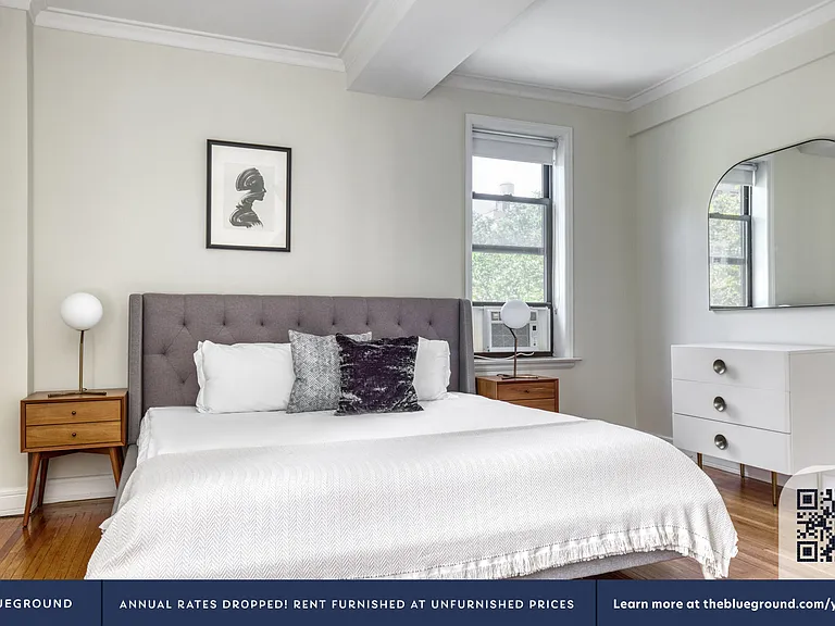 210 W 70th St #502 — Photo 8