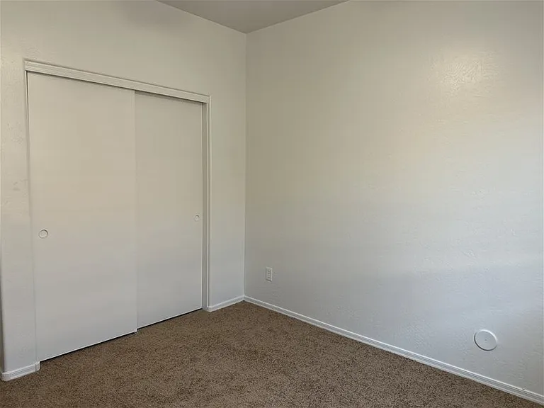 9711 W Horse Thief Pass — Photo 14