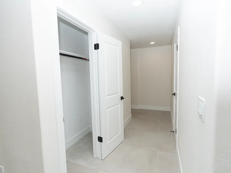 2589 W Lake Van Ness Cir — Photo 16