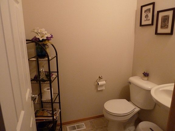 1/2 bath on main