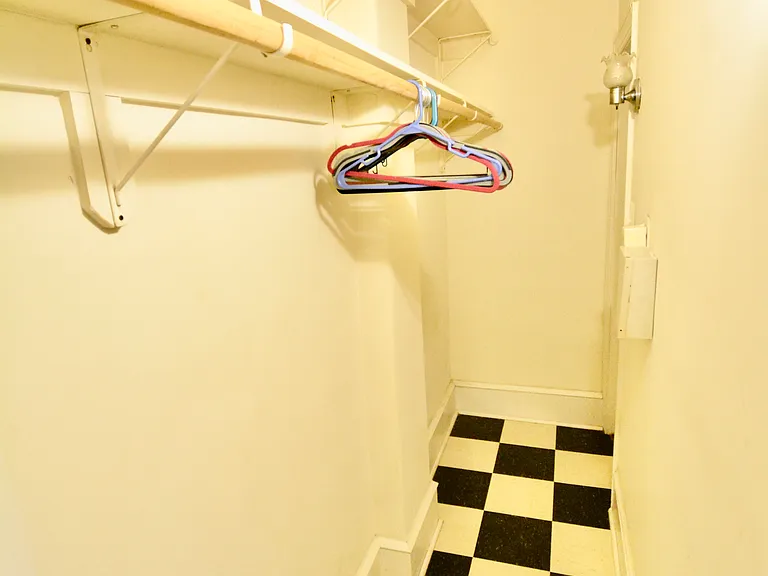 218 W Penn St #1 — Photo 12