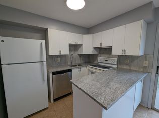 9912 W 52nd St, Merriam, KS 66203