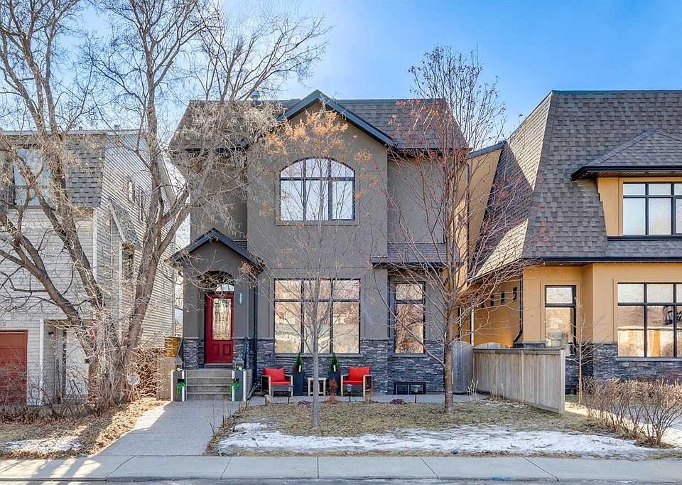 1st image of 2407 N Westmount Rd NW