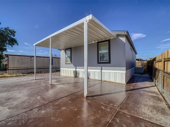 437 Coral Reef Dr, Bullhead City, AZ 86442