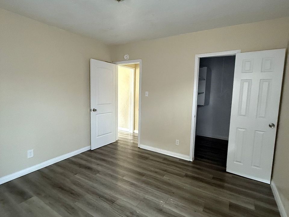 1st image of 572 N Sierra Way #2