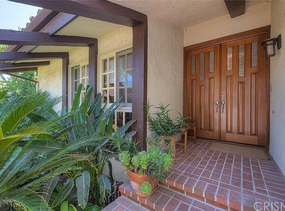 2nd image of 4532 Cezanne Ave