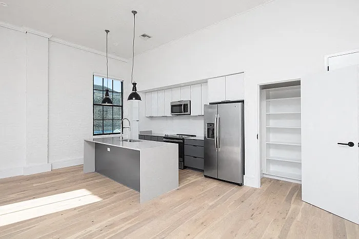 510 Julia St — Photo 92