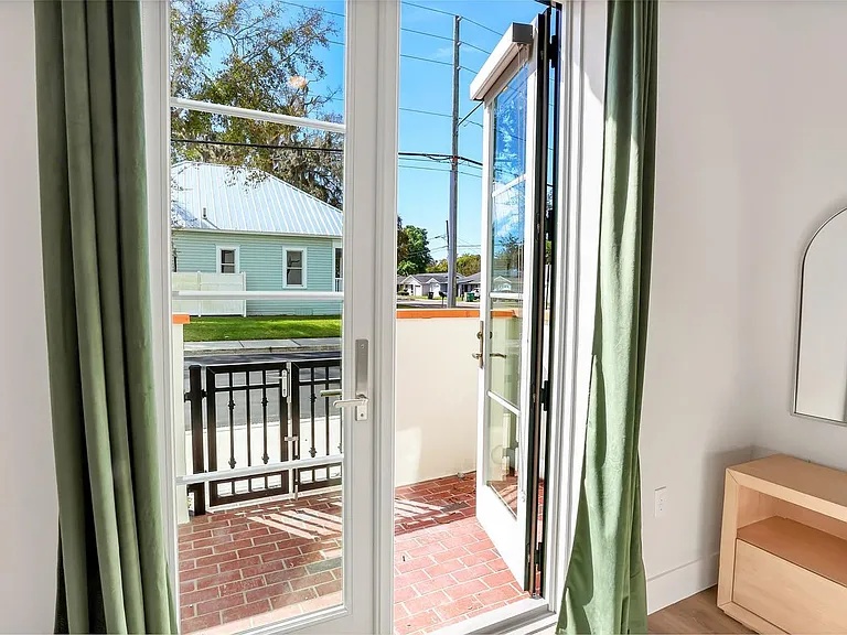 Experience Modern Luxury at Smith & Main: Premier Living in Downtown Winter Garden — Photo 5