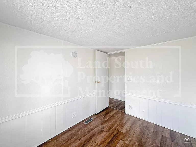 1175 Meadow Lawn St — Photo 17