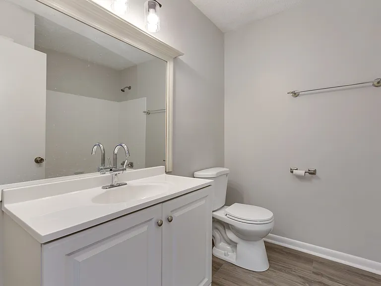 1032 Hickory Hill Ln — Photo 16