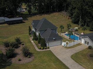 215 Timber Lake Cir, Royston, GA 30662