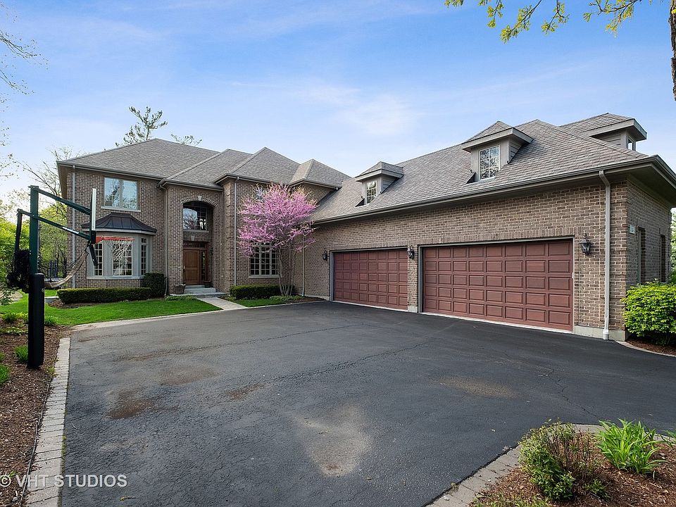 1st image of 1526 Hawthorne Pl