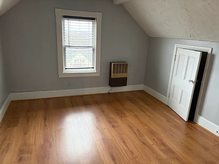 2 Wachusett St #4B — Photo 12