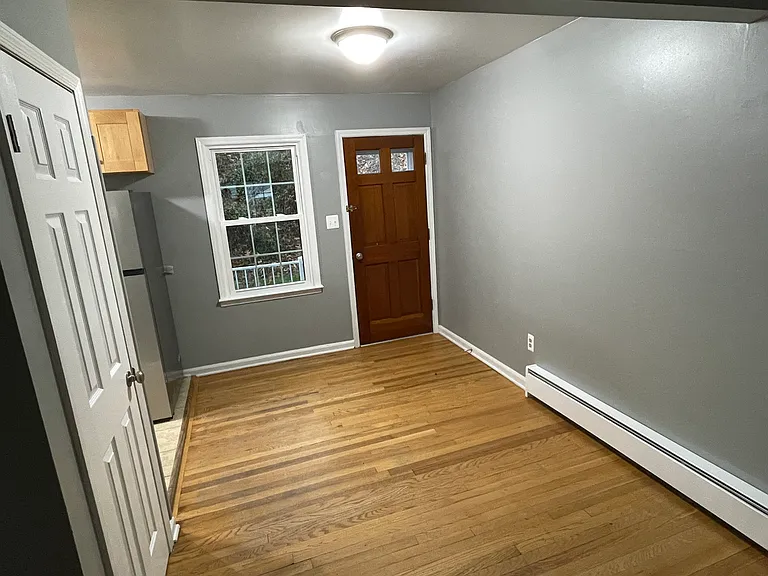 518 Viscose Ave #2 — Photo 7
