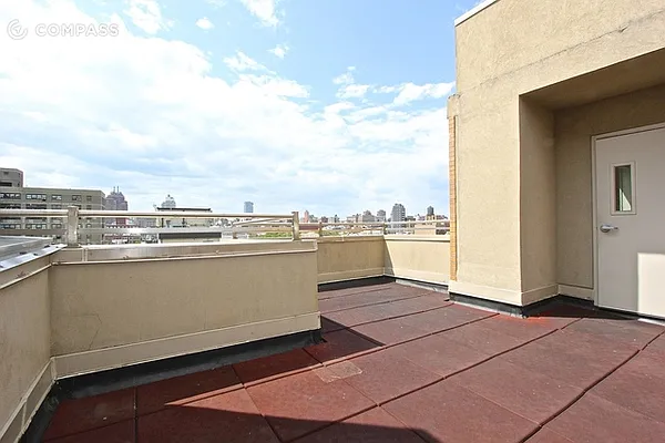 Rented by Compass | media 26