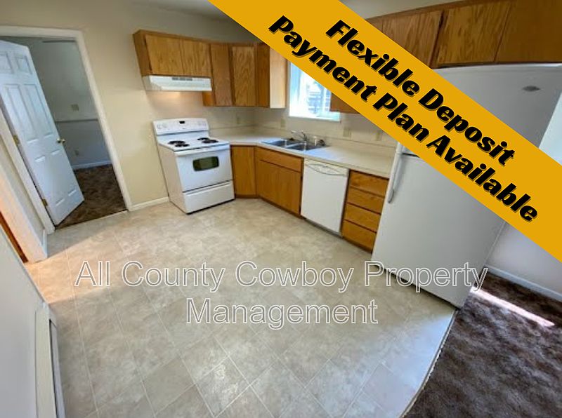 1st image of 1665 N 5th St APT 101