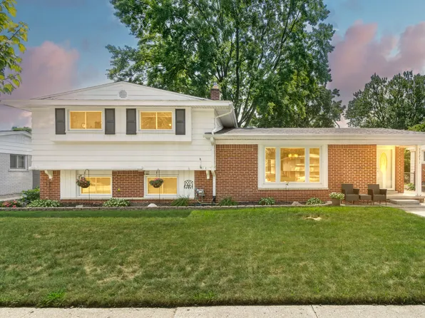 33231 Flanders St, Farmington, MI 48336
