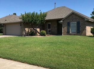 11531 NW 5th St, Yukon, OK 73099
