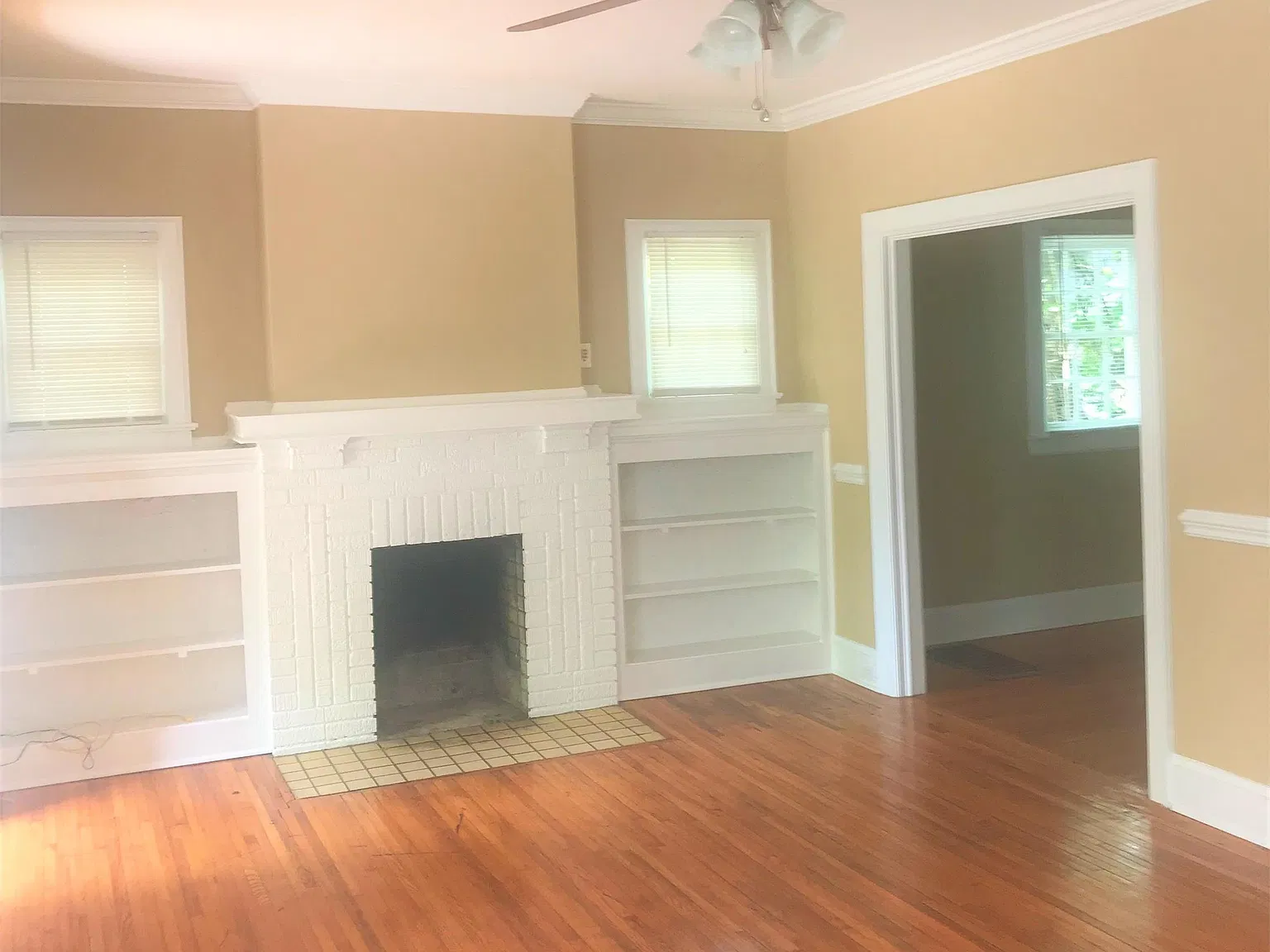 1513 Kennon St - Unit 1 — Photo 4