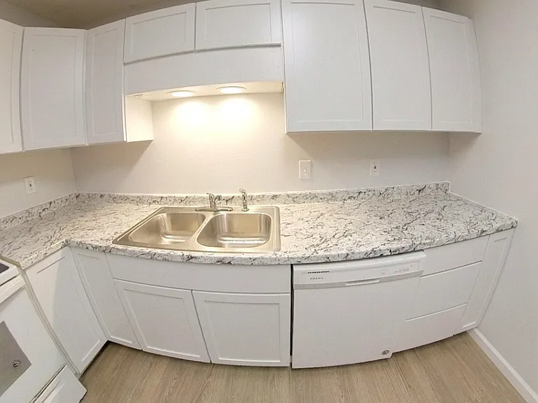4915 Huntington Ave #1 — Photo 3