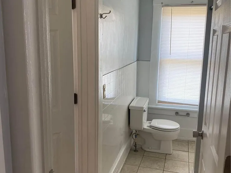 426 S Maumee St — Photo 6