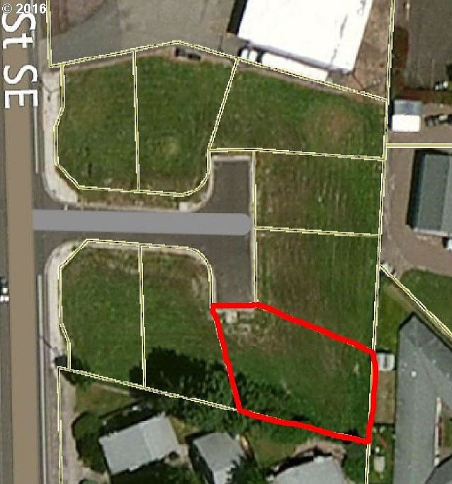 2nd image of 1852 26th Pl