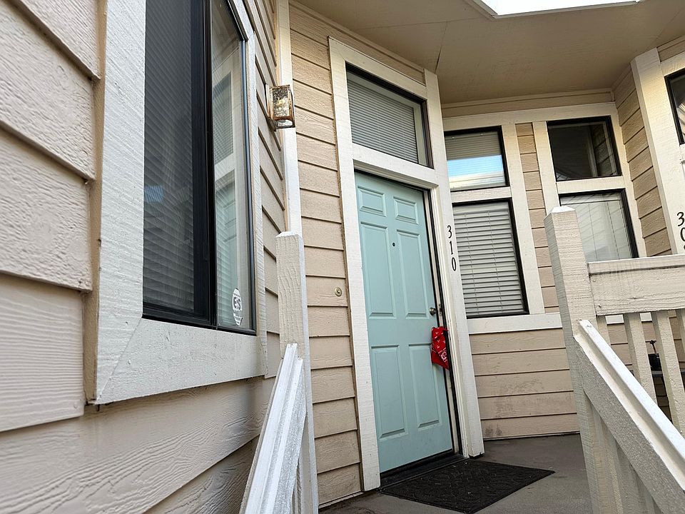 1st image of 4900 N Grand Ave APT 310