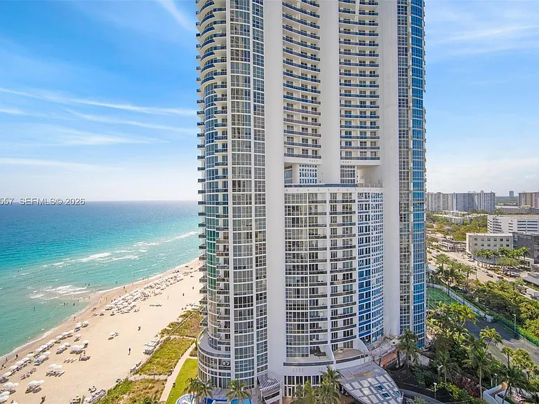 18201 Collins Ave #2008 — Photo 29