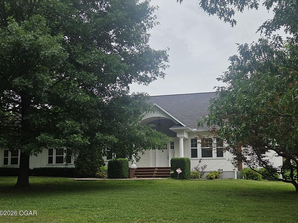 1st image of 2363-2413 W Oak St