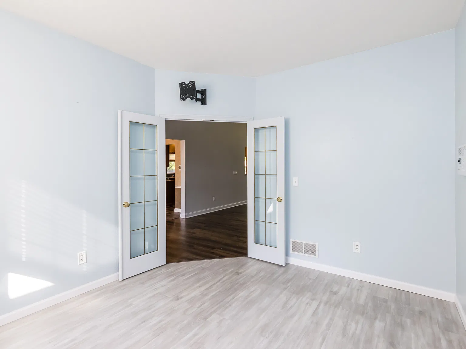 3 bed, 3059 sqft, $3,450 — Photo 4