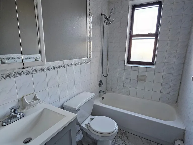 66 N 9th St #3J — Photo 2