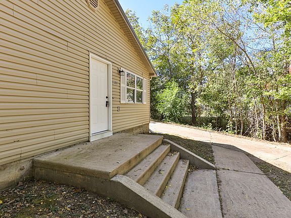4th image of 1350 W Jackson Street