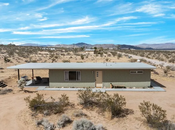 2570 N Deer Trl, Landers, CA 92285
