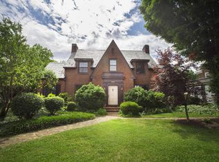 2318 Avenham Ave SW, Roanoke, VA 24014