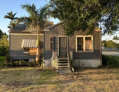 201 SW Avenue D, Belle Glade, FL, 33430