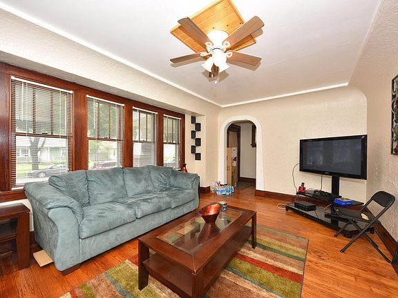 3rd image of 5342 N 39th St