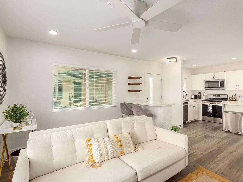 1st image of 4208 N 31st Pl APT B
