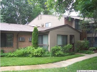 147 Lexington Ct, Holmdel, NJ 07733
