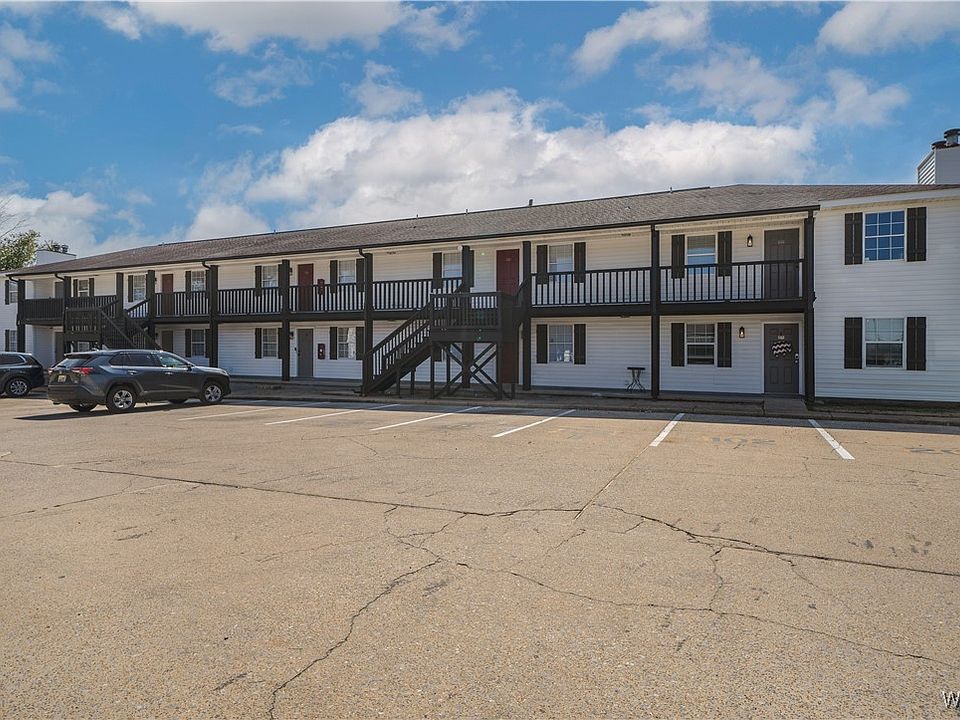 1st image of 2031 8th St #108