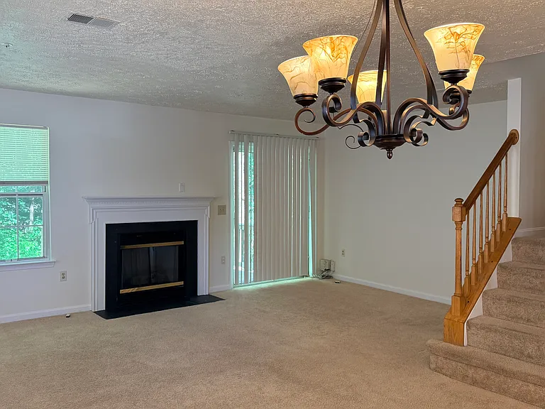 7290 Mahogany Dr — Photo 2