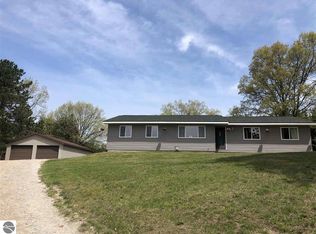 715 Cobb St, Cadillac, MI 49601