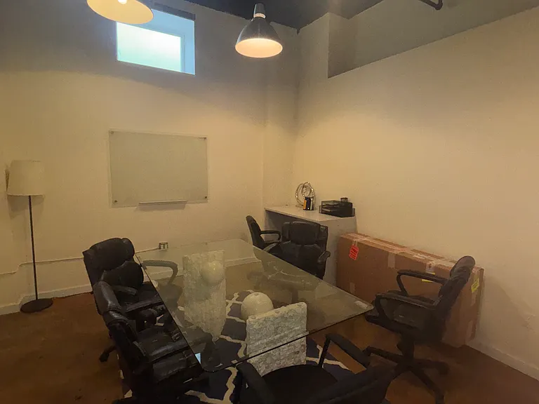249 S 49th St #209 — Photo 34