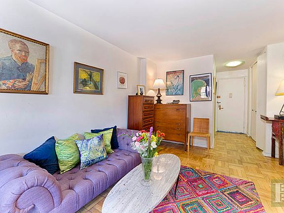 3rd image of 69 W 9th St APT 3E