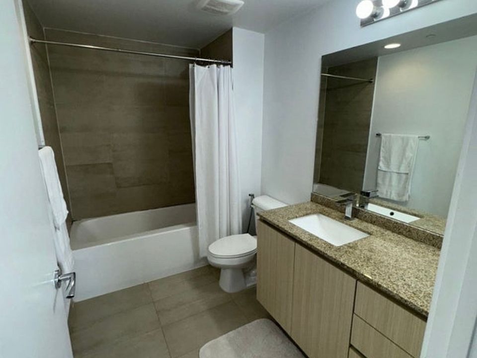 1st image of 245 NE 14th St #0